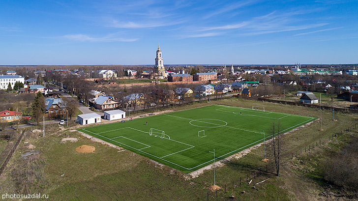 Город-музей активно готовят к 1000-летию. Обещают завершить обновление стадиона «Спартак». Сроки сдачи объекта несколько раз переносили, но на сей раз все должно получиться