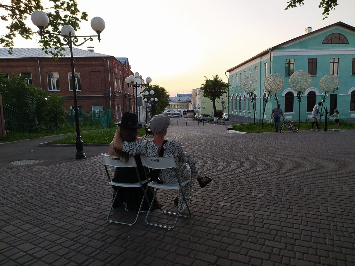 В стенах культурного центра самоизолировались 10 человек, работающих над новыми проектами и даже поставивших собственный спектакль. Теперь “Стрелецкая” возвращается с новостями о дальнейшей работе: как прежде уже не будет