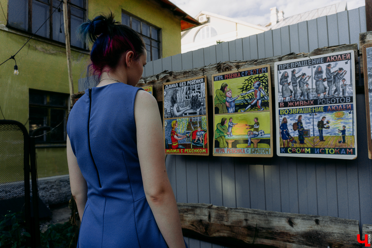 Наконец-то мы познакомились с Сергеем Сотовым поближе. Читайте большое интервью владимирского художника про плохое-хорошее, 32 года в должности дворника и любовь к зарубежным ансамблям Beatles и Rolling Stones