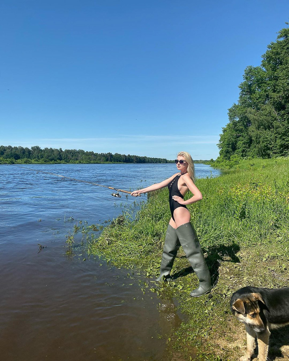 Умопомрачительные купальники владимирских красавиц и модные тенденции лета-2020