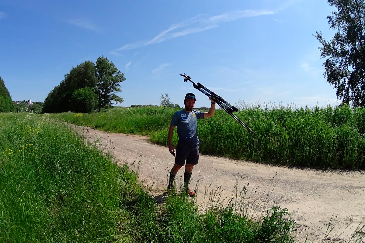 Биатлонист Алексей Слепов дал интервью о домашних тренировках и жизни в самоизоляции
