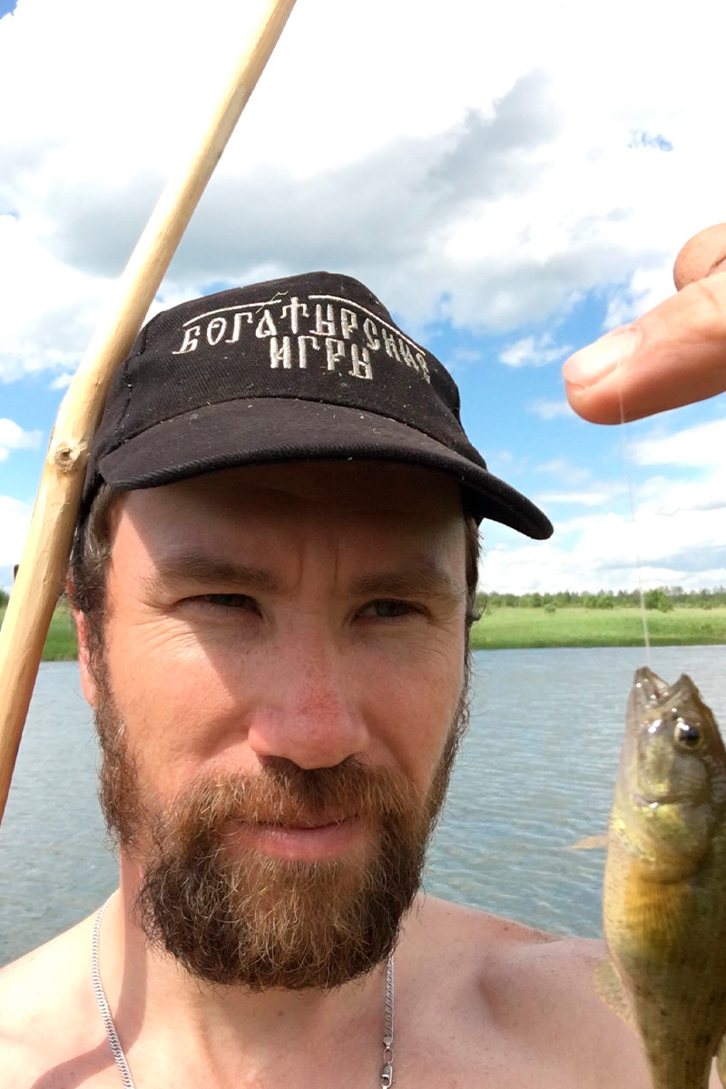 Биатлонист Алексей Слепов дал интервью о домашних тренировках и жизни в самоизоляции