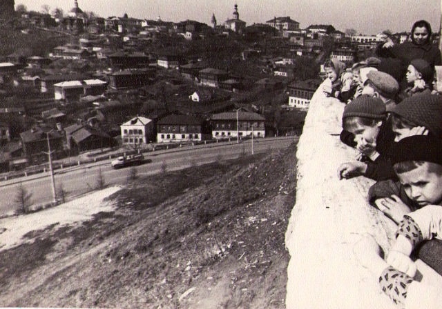 Подборка ретро-фото о детстве от Александра Пронина, создателя группы «Назад в прошлое»