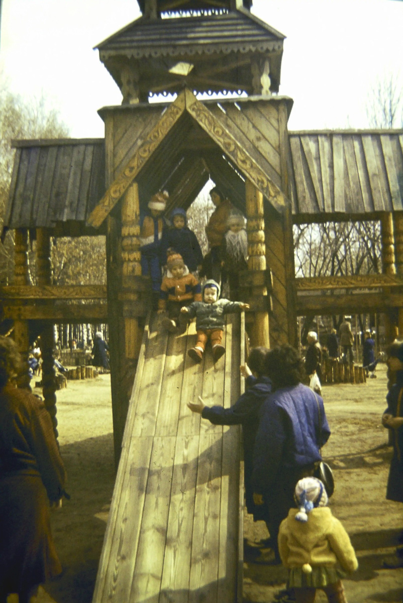 Подборка ретро-фото о детстве от Александра Пронина, создателя группы «Назад в прошлое»