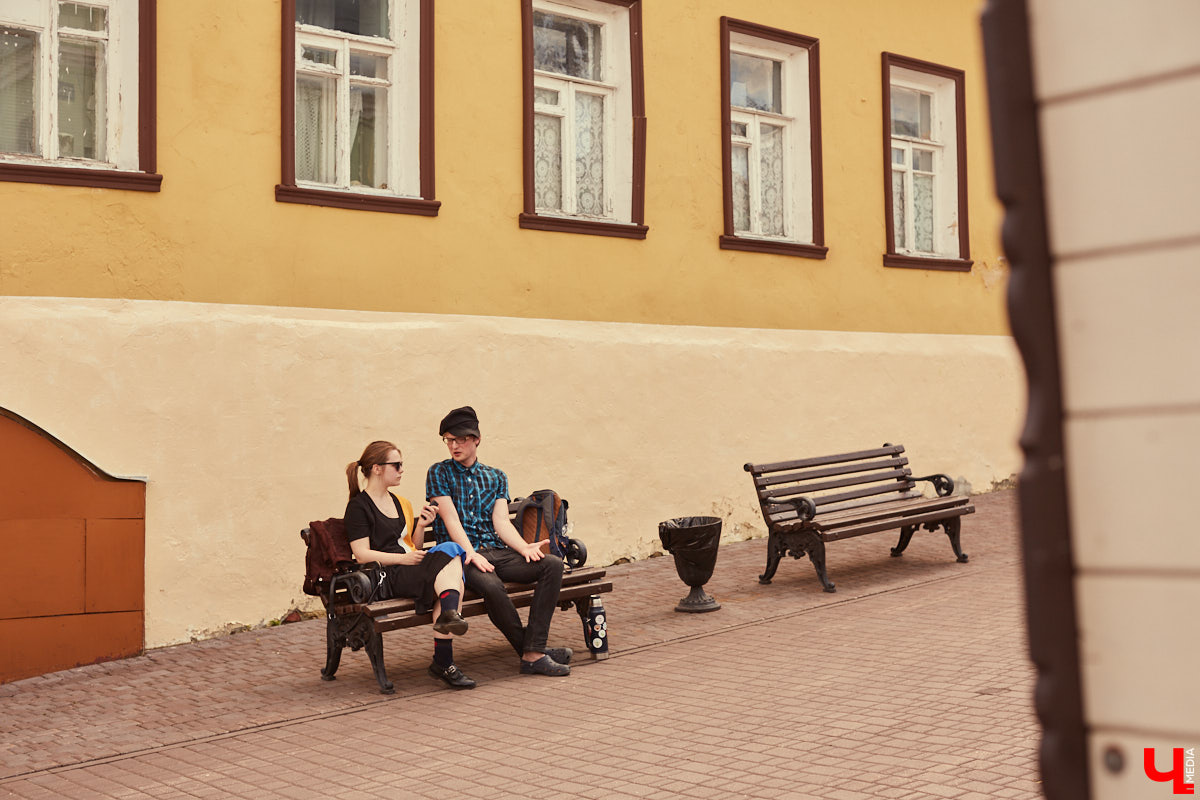 Местный тяжелый фолк вернулся из самоизоляции. Володимѣръ нашел вектор творческого развития, готовится к выступлениям и выпустил трек «Сила не соль мира»