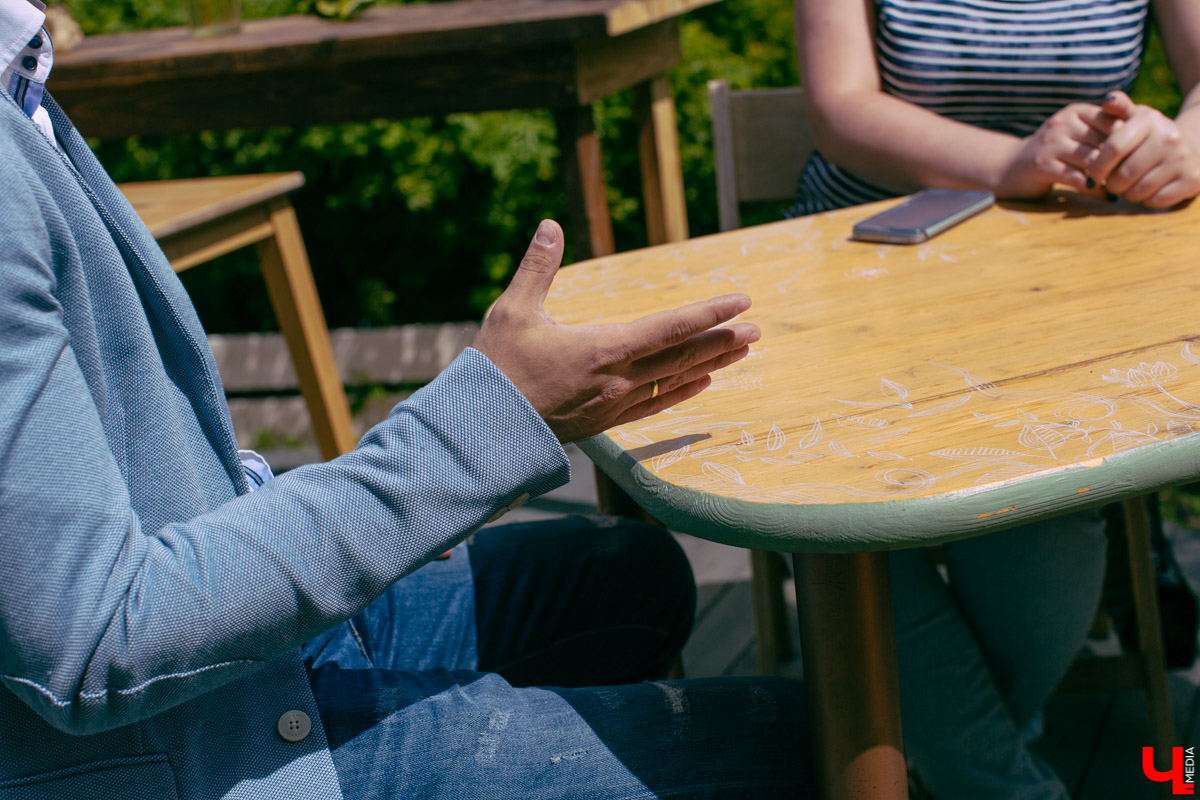 Илья Зинин - независимый финансовый эксперт, сертифицированный консультант по планированию личного бюджета. В чем состоит его работа? И почему его помощь нужна практически каждому владимирцу?