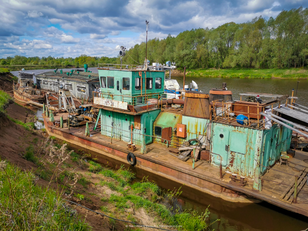 Василий Никитинский поделился фотографиями со стоянки кораблей под Владимиром