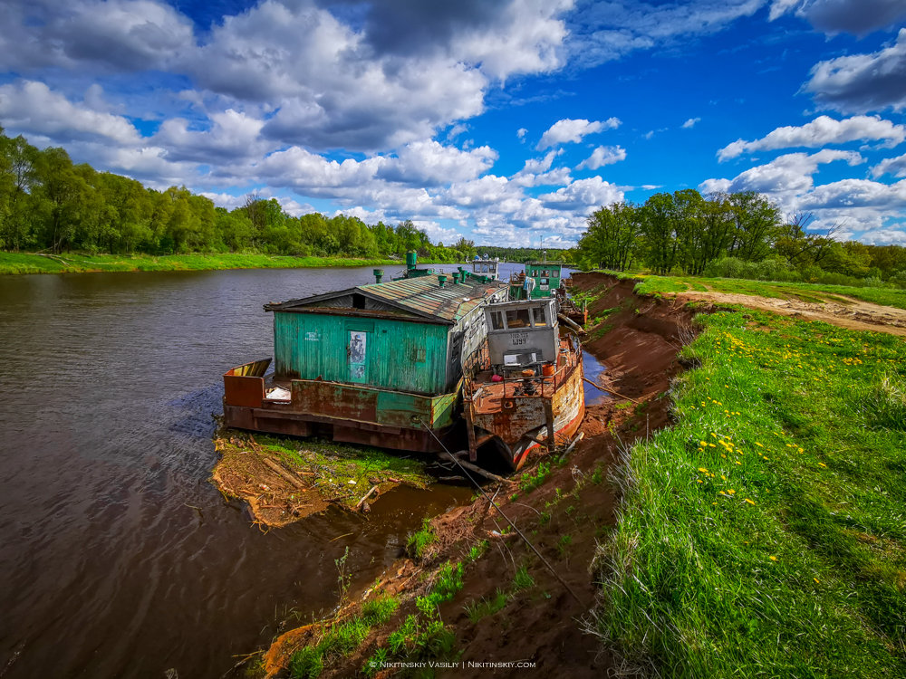 Василий Никитинский поделился фотографиями со стоянки кораблей под Владимиром