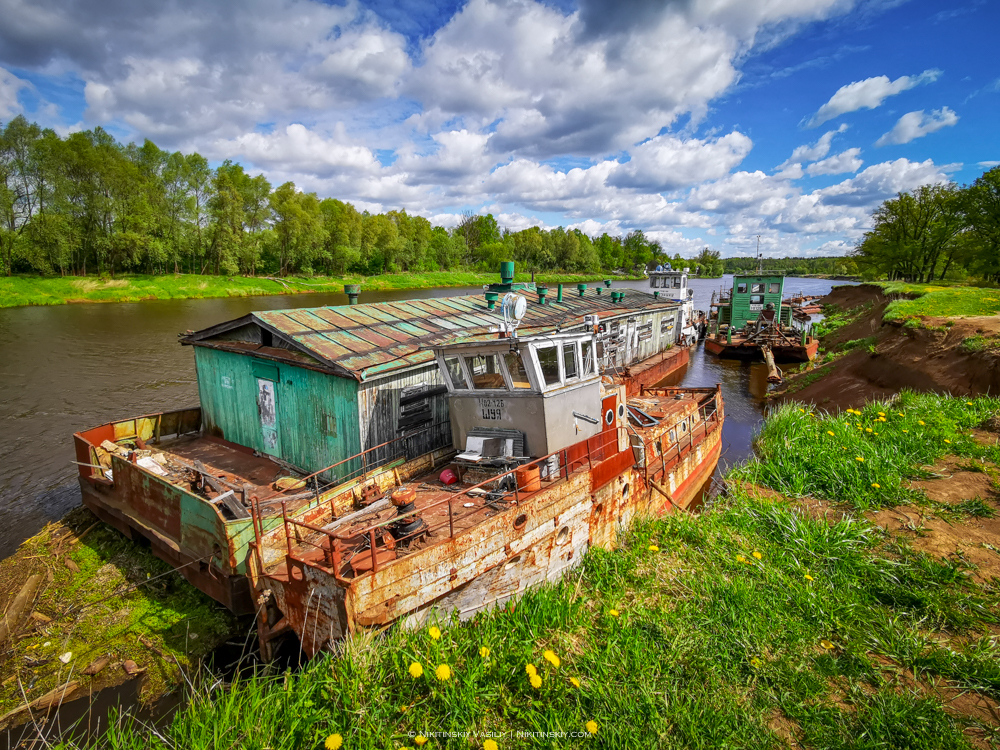 Василий Никитинский поделился фотографиями со стоянки кораблей под Владимиром