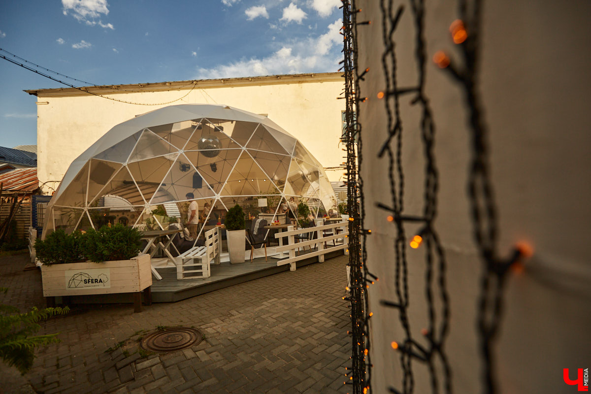 «Заведение в заведении», или Всепогодная веранда. Рассказываем о новом проекте Monicagroup