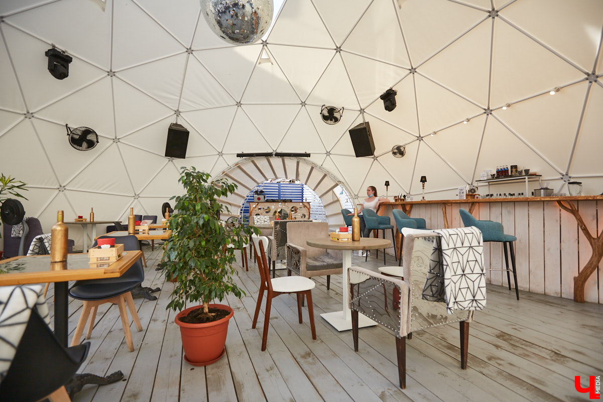 «Заведение в заведении», или Всепогодная веранда. Рассказываем о новом проекте Monicagroup