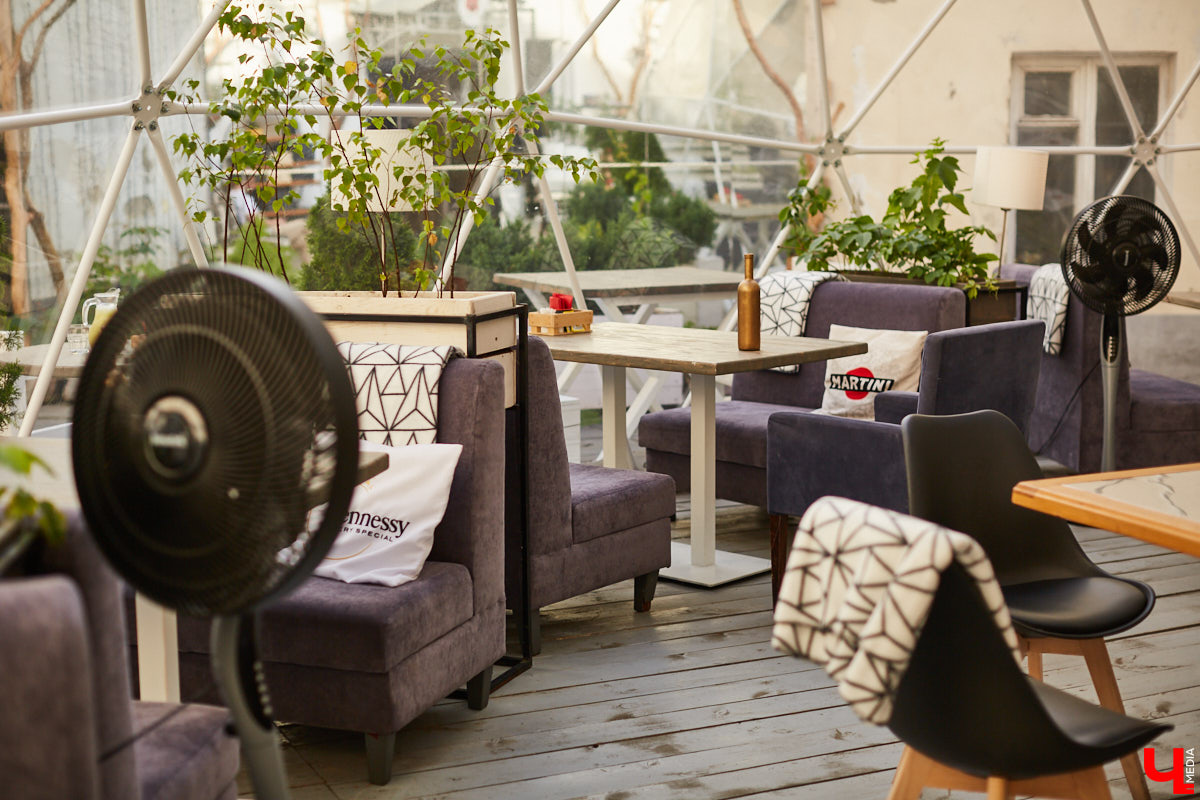 «Заведение в заведении», или Всепогодная веранда. Рассказываем о новом проекте Monicagroup