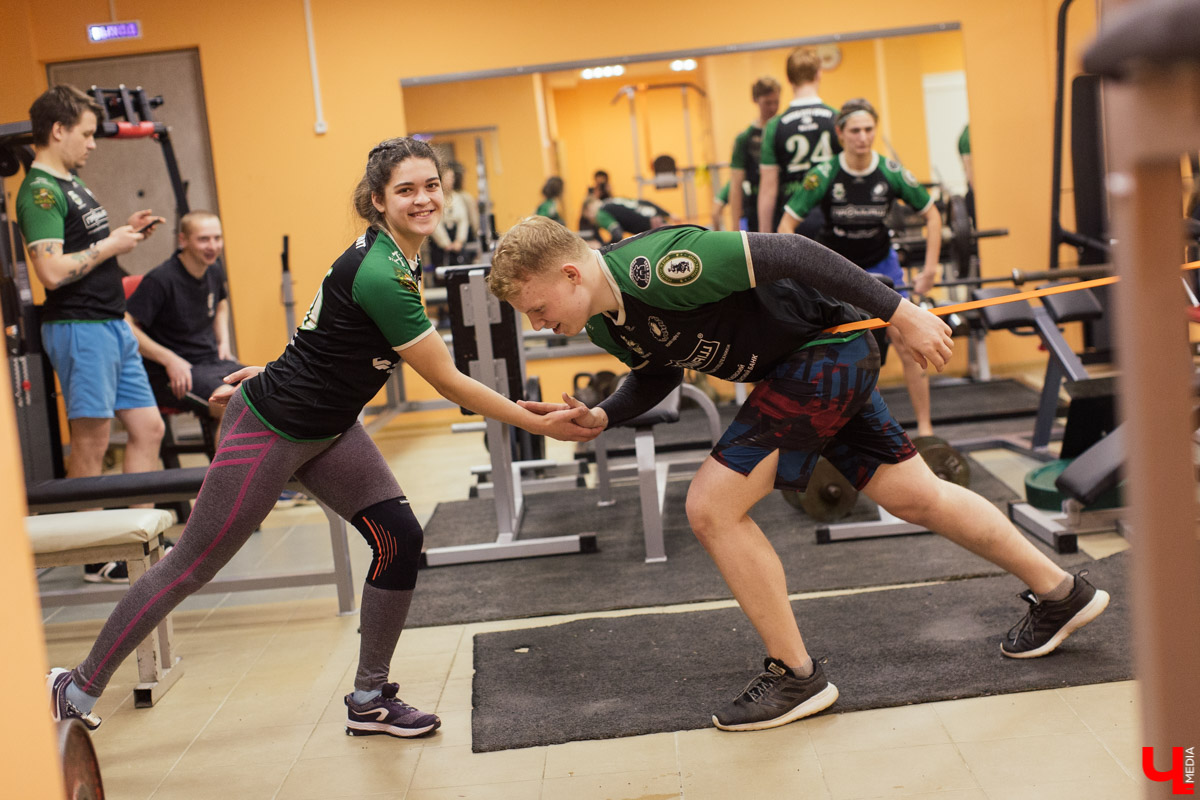 У владимирского регби юбилей — позади десять лет плотной работы. Рассказываем о достижениях наших спортсменов, создавших Федерацию, организовавших первые областные турниры и проработавших с профессионалами международного уровня