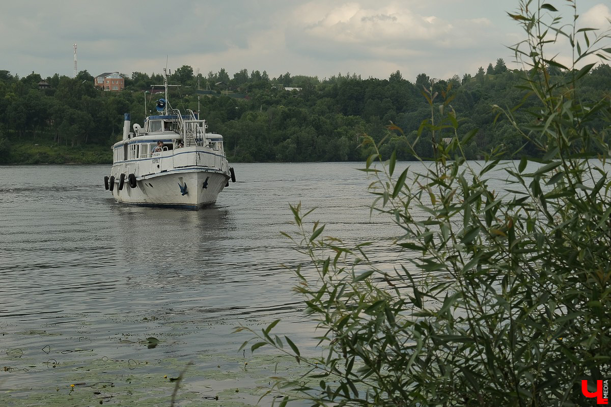 Обзор туристических мест в Плесе, экскурсия на катере и гастротуризм