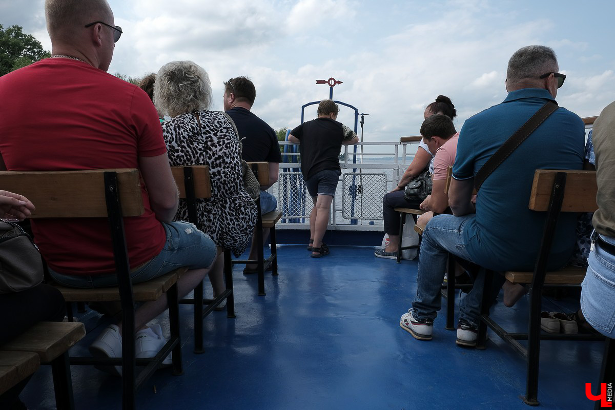 Обзор туристических мест в Плесе, экскурсия на катере и гастротуризм