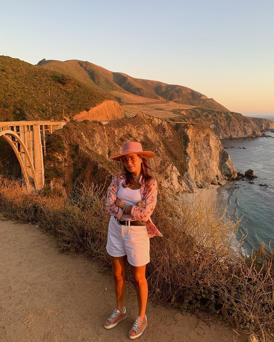 Дарья Шумник переехала из России в США и убедилась, что в Лос-Анджелесе не все так прекрасно, как показывают в фильмах. Неужели волшебный «вайб», загорелые красавчики с кубиками и кабриолеты — это лишь миф?