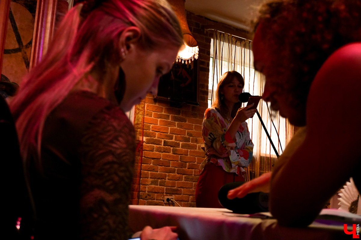 Поэты снова читают. За время самоизоляции они придумали много интересных вещей