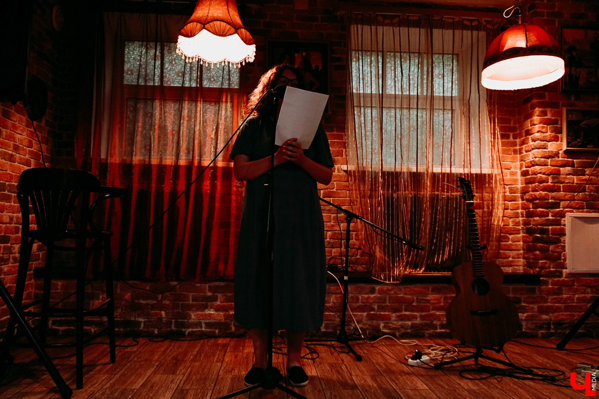 Поэты снова читают. За время самоизоляции они придумали много интересных вещей