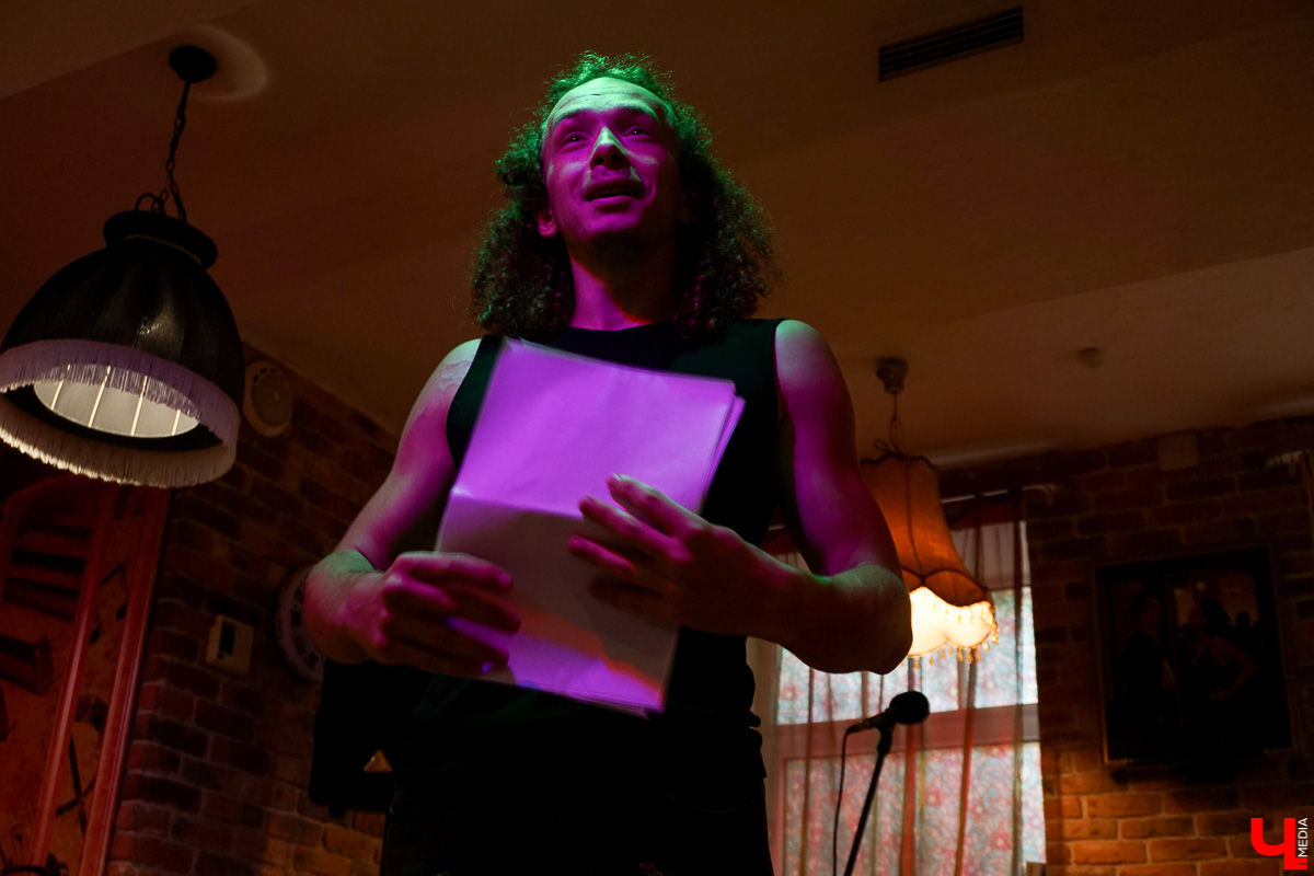 Поэты снова читают. За время самоизоляции они придумали много интересных вещей