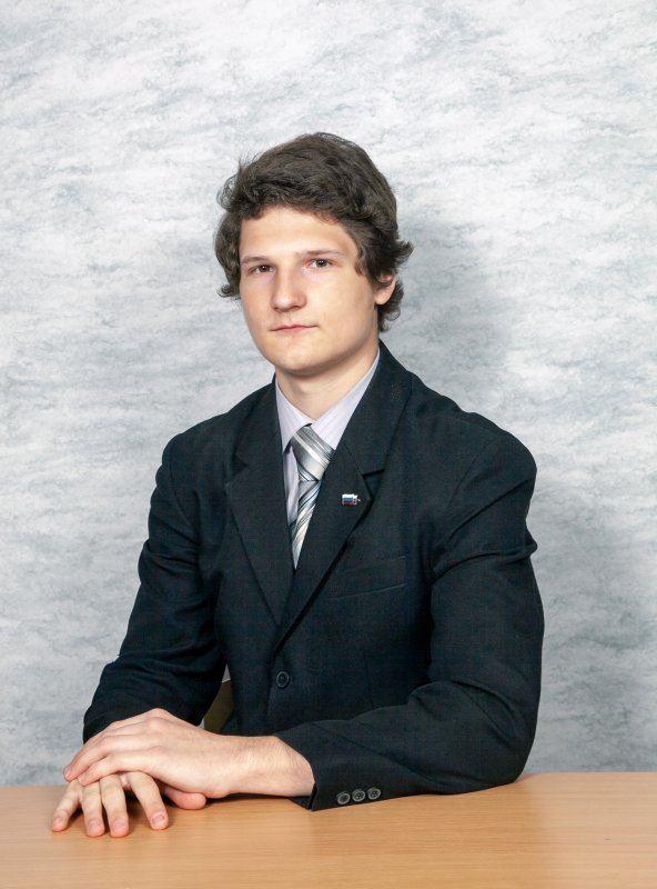 Во Владимирской области сразу 10 выпускников сдали ЕГЭ по информатике, литературе и географии на 100 баллов. Мы пообщались с представителями школ, чтобы побольше узнать о самых талантливых ребятах