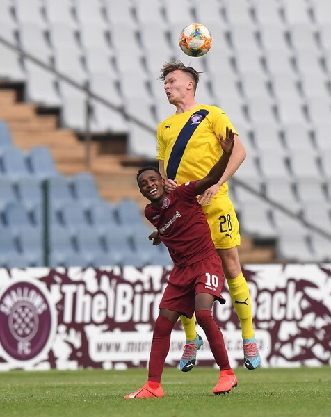 Владимирский футболист Григорий Гришин много лет провел в Африке, где играл в чемпионате ЮАР. Но контракт с клубом в июне закончился. На днях 23-летний спортсмен прилетел на родину. С каким бэкграундом? Все спросили у парня лично