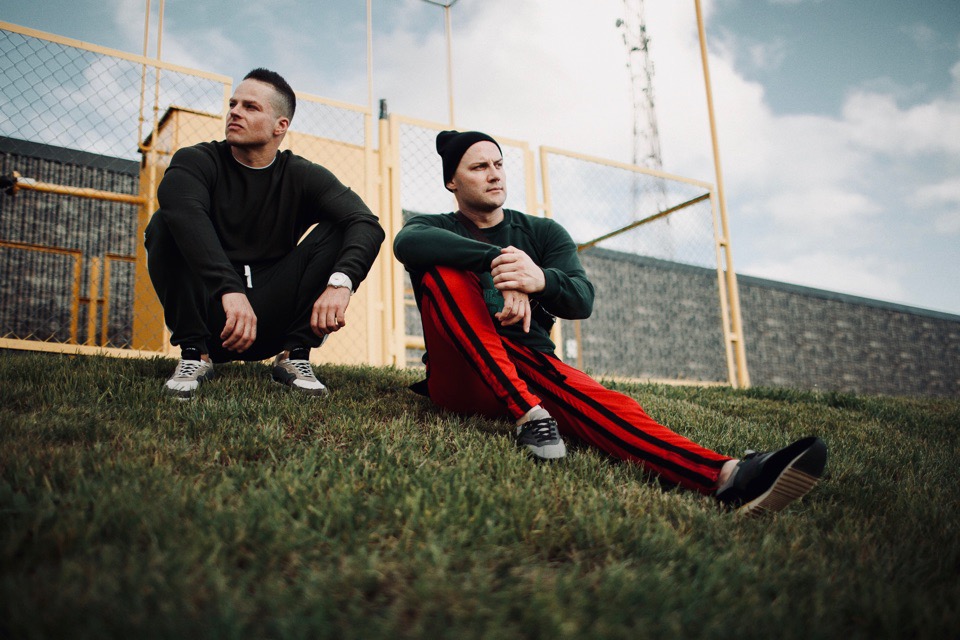 Солист бойз-бэнда «Дом культуры» и танцор дуэта Hot Amigos Александр Солдатов рассказал о создании группы и творческих планах