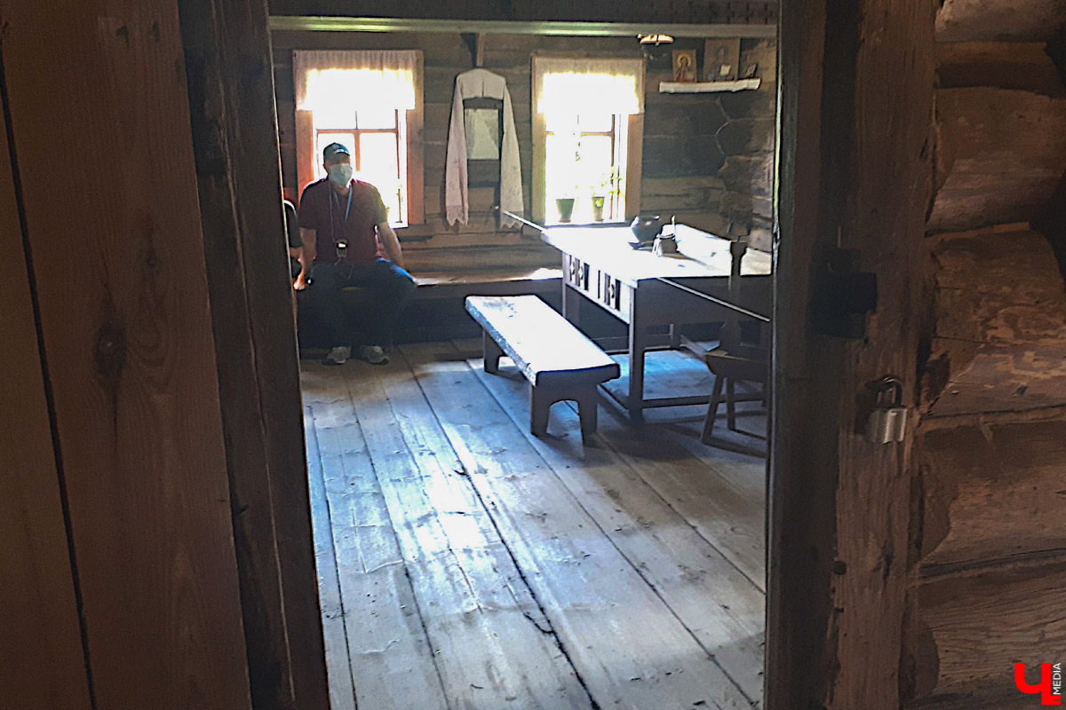 Известный актер Виктор Бычков озвучил экскурсию для аудиогида по суздальскому Музею деревянного зодчества. Мы протестировали новинку и делимся впечатлениями