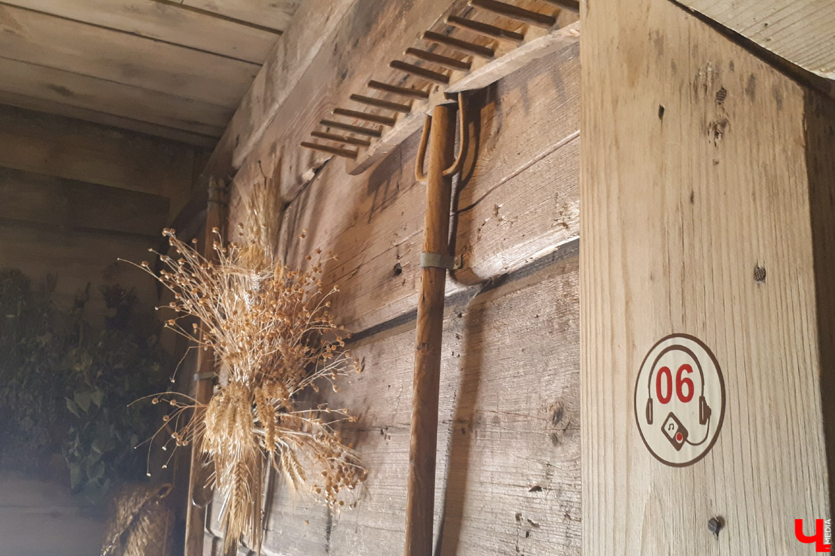 Известный актер Виктор Бычков озвучил экскурсию для аудиогида по суздальскому Музею деревянного зодчества. Мы протестировали новинку и делимся впечатлениями