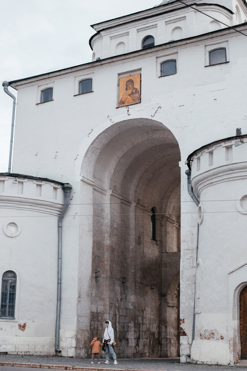 Блогер-миллионник Наташа Мишина поделилась впечатлениями от посещения Владимира. Она была здесь проездом, сейчас Наташа едет в Алтайский край