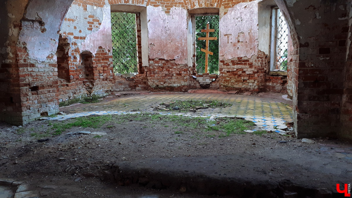 Села Хотенское и Новгородское в Суздальском районе могут похвастаться интересной историей. А еще в них стоят красивые заброшенные храмы