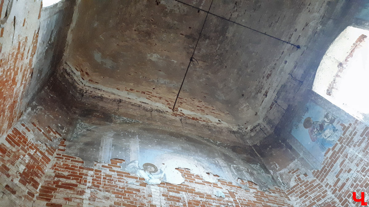 Села Хотенское и Новгородское в Суздальском районе могут похвастаться интересной историей. А еще в них стоят красивые заброшенные храмы