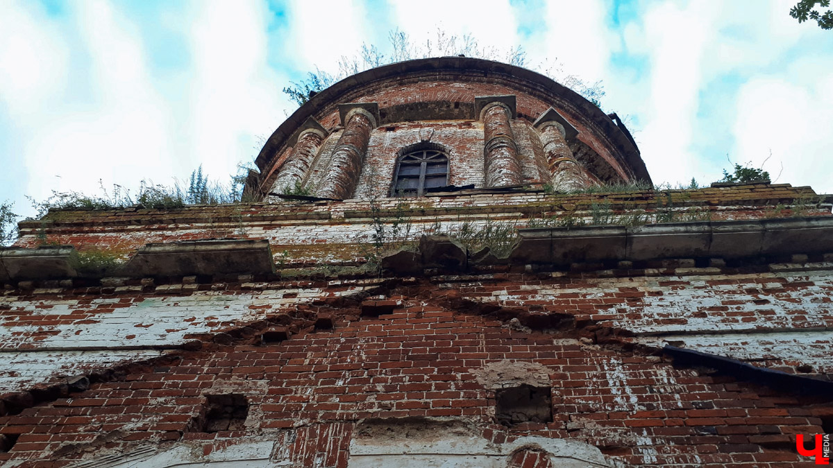 Села Хотенское и Новгородское в Суздальском районе могут похвастаться интересной историей. А еще в них стоят красивые заброшенные храмы
