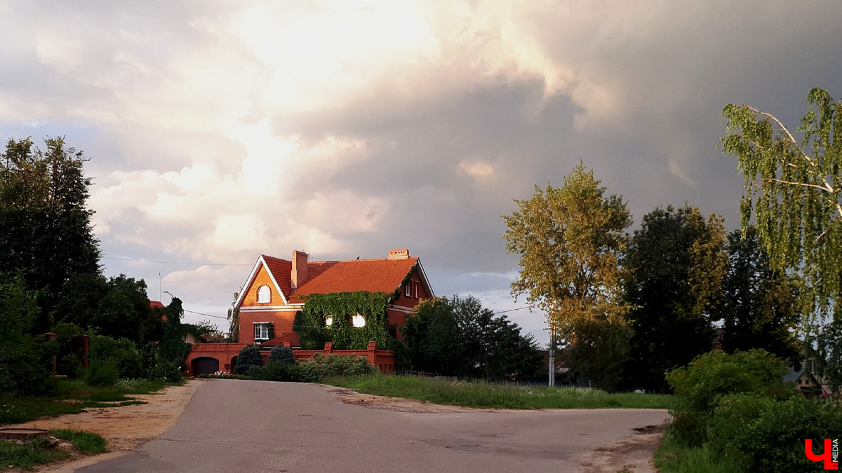 Фотопрогулка по Юго-западному району Владимира. Необычные дома на улицах Нижняя Дуброва, Пугачева, Совхозная, Красная