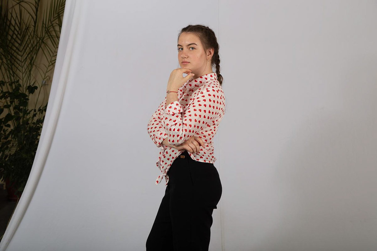 Стали известны результаты очередных ЕГЭ. И оказалось, что сразу пятеро владимирских выпускников, которые получили наивысшие баллы, учились в одном классе. Мы взглянули на эти умные лица и пообщались с их классным руководителем