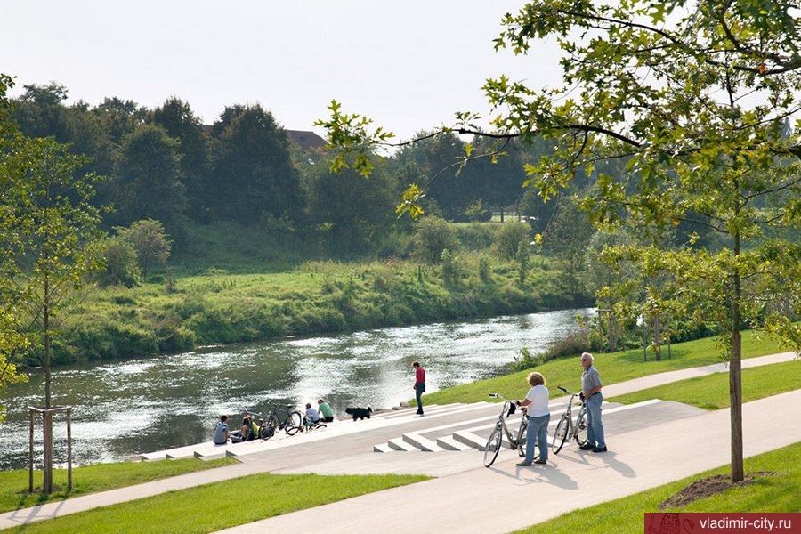 Московское архитектурное бюро «Реформа» будет разрабатывать концепцию парка у ДТЮ. На работы выделят 3,9 млн рублей. Но для начала спросят мнение жителей Владимира