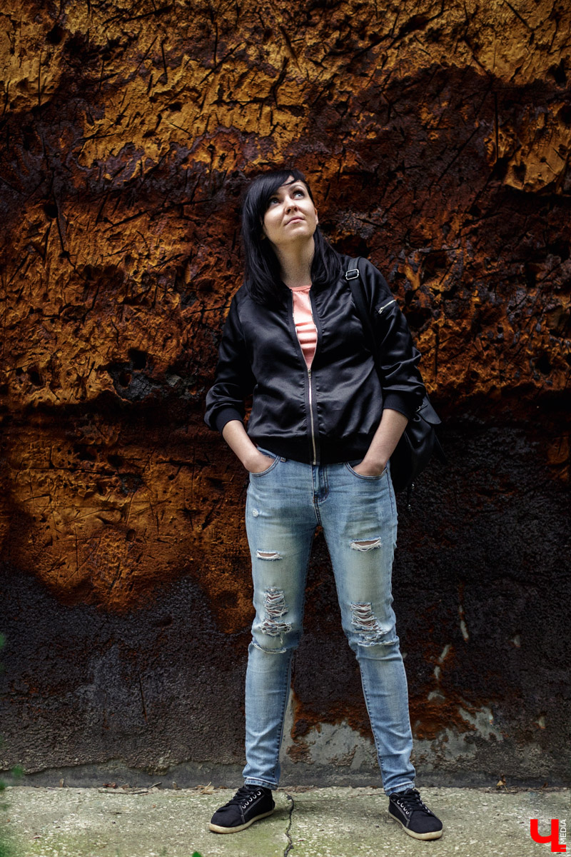 В нескольких местах Владимира стоят дома, обработанные пенополиуретаном. От времени и УФ-лучей он потрескался и принял жуткий вид