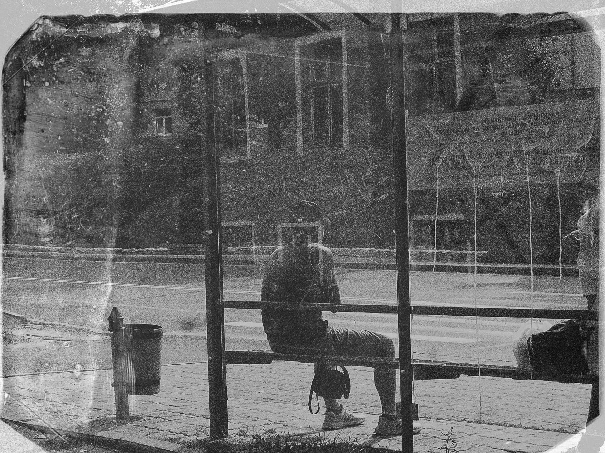 Когда люди видят неоновые фотографии Виктора Фадина, то часто вспоминают фильм «Бегущий по лезвию». Парень признается, что картину эту не смотрел, но стилистика киноленты, судя по кадрам в интернете, ему однозначно близка