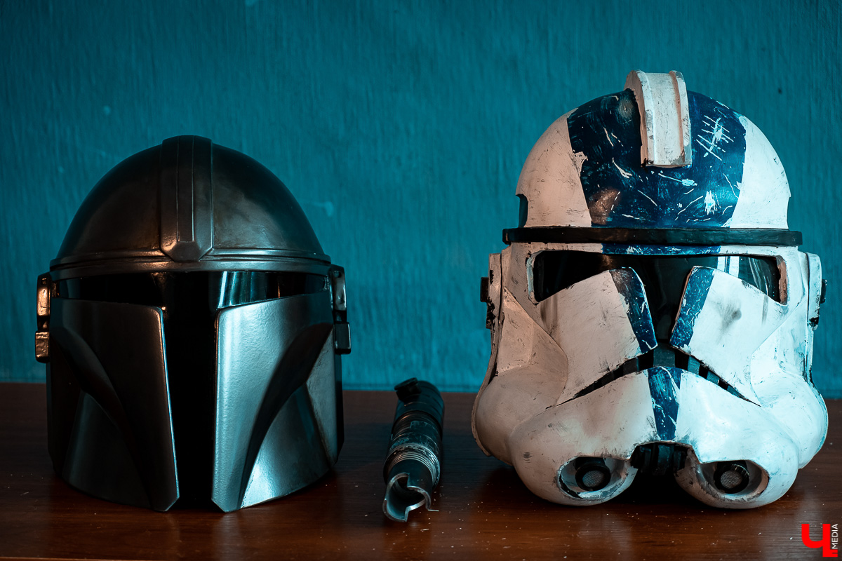 Владислав Балалай коллекционирует артефакты из фильмов, игр, комиксов и книг. Фанатский уголок занимает важное место в его квартире