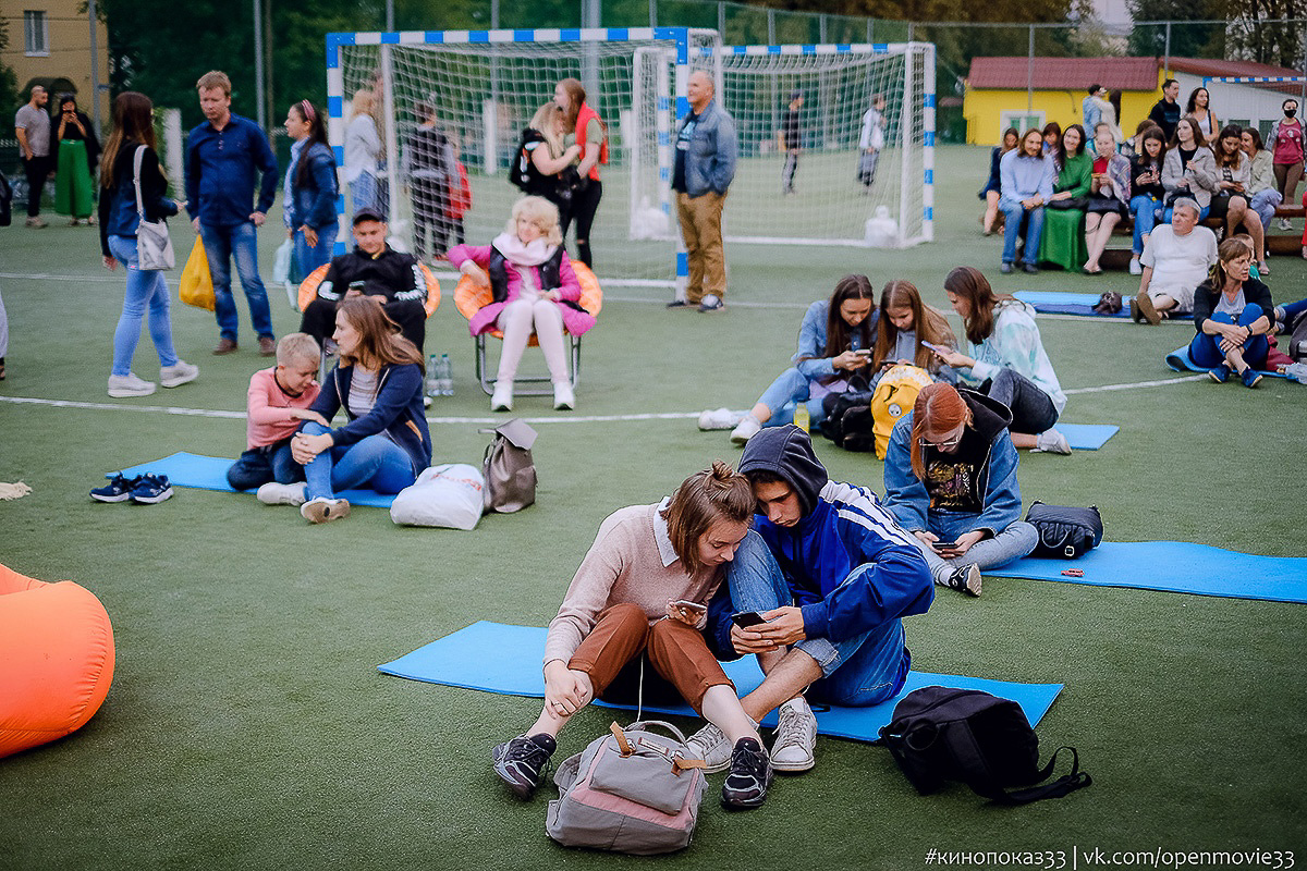 Кино, музыка и спорт. Сразу несколько крупных событий прошли во вторые выходные августа во Владимирской области: открытый кинопоказ, фестиваль бардовской песни и День физкультурника