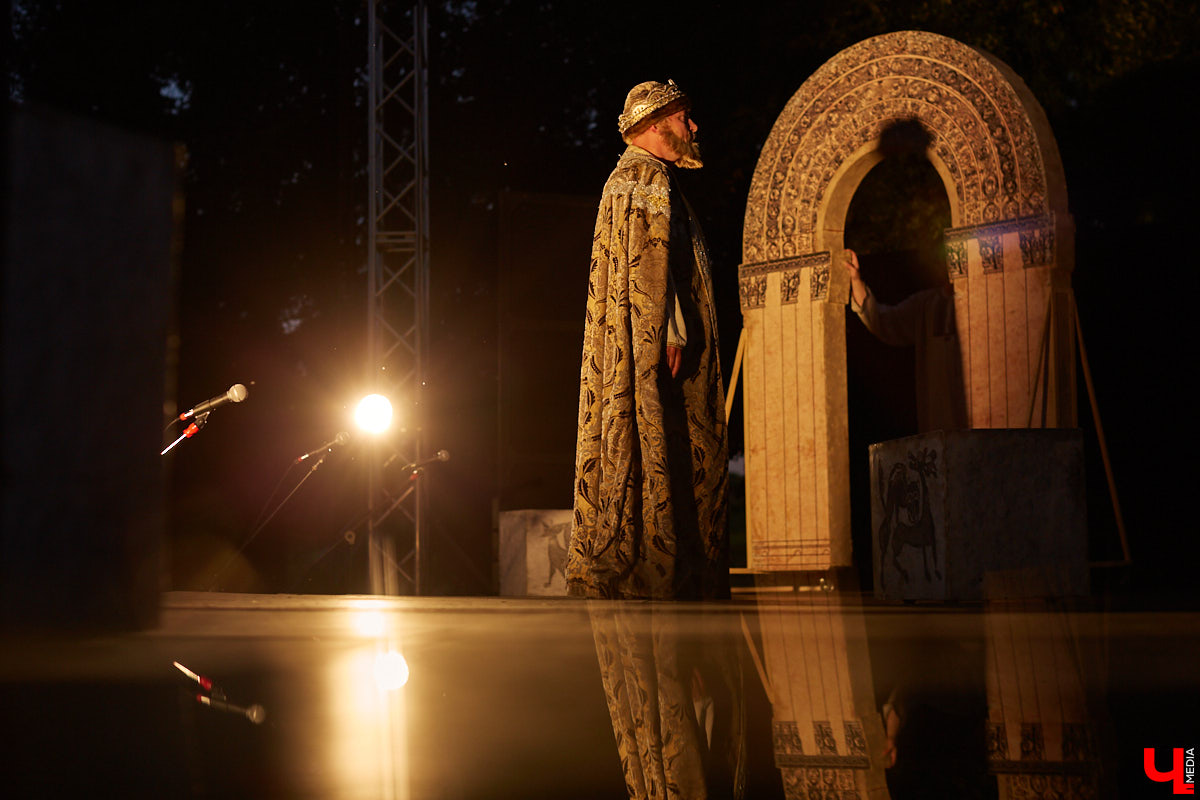 Спектакль «Андрей Боголюбский» открыл сезон «Летних театральных вечеров в Суздале»