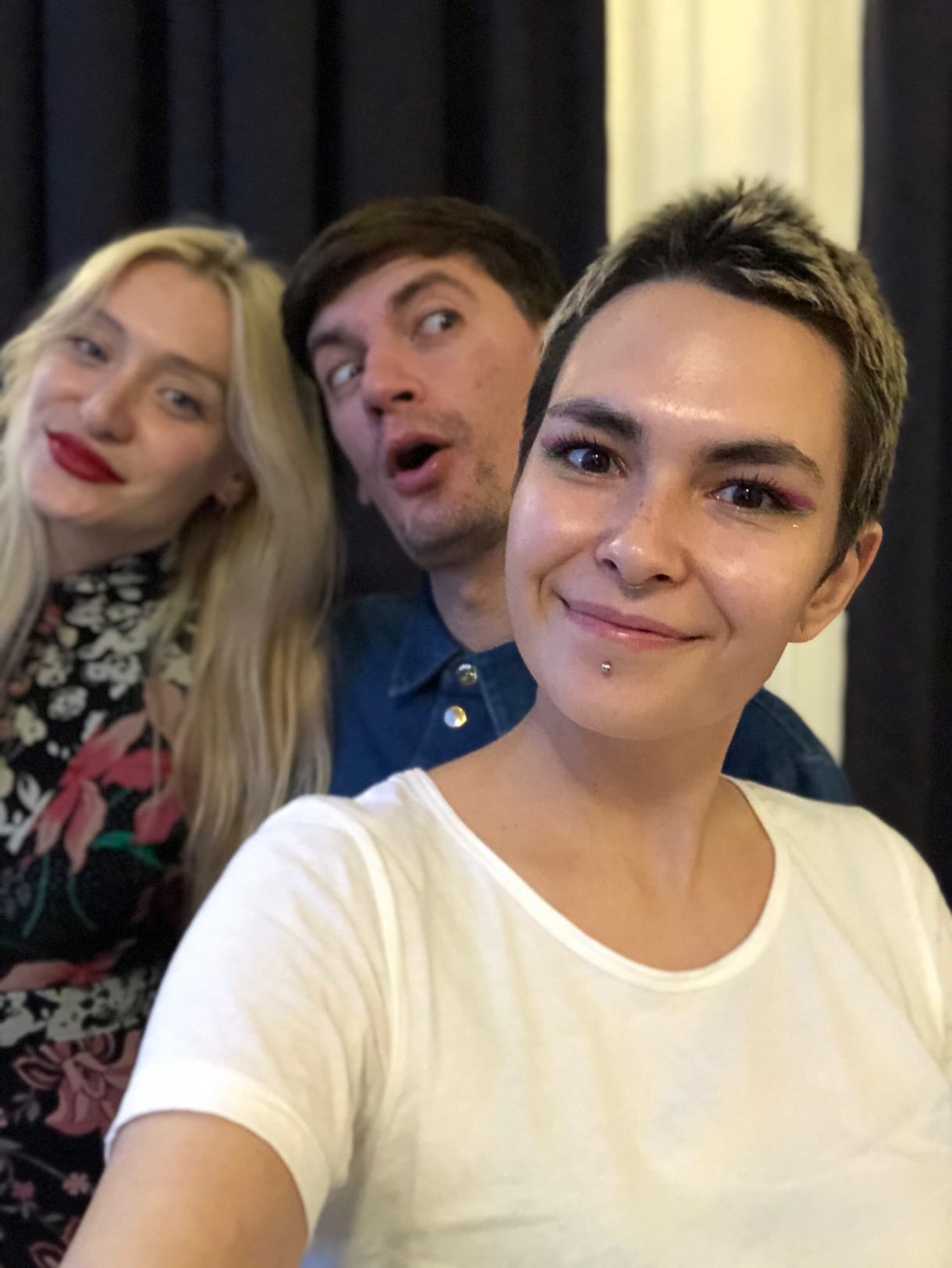 Жительница Суздаля Галина Фомина рассказала, как провела вечер в компании шоумена Александра Гудкова и актрисы сериала «Чики» Варвары Шмыковой