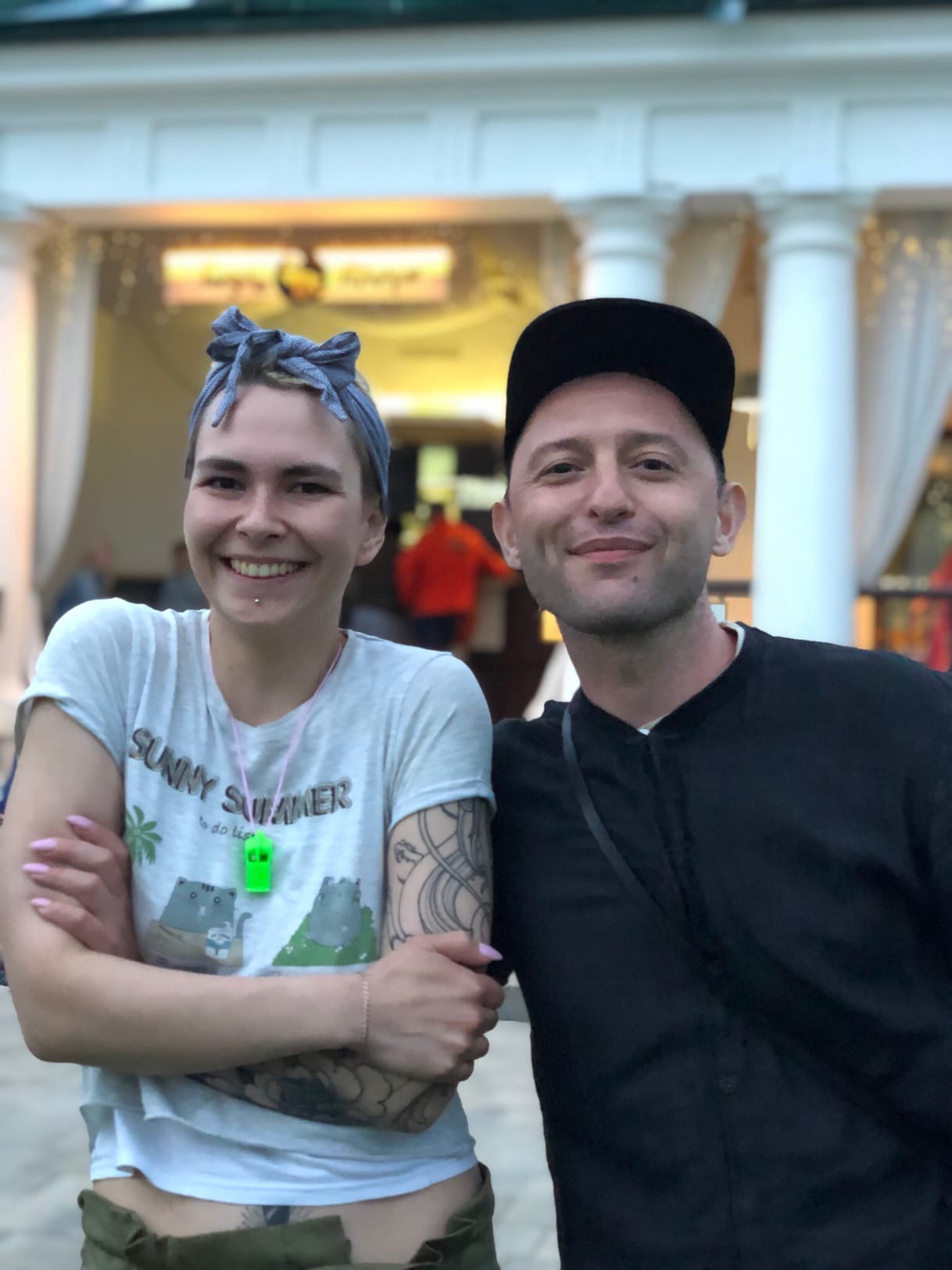 Жительница Суздаля Галина Фомина рассказала, как провела вечер в компании шоумена Александра Гудкова и актрисы сериала «Чики» Варвары Шмыковой