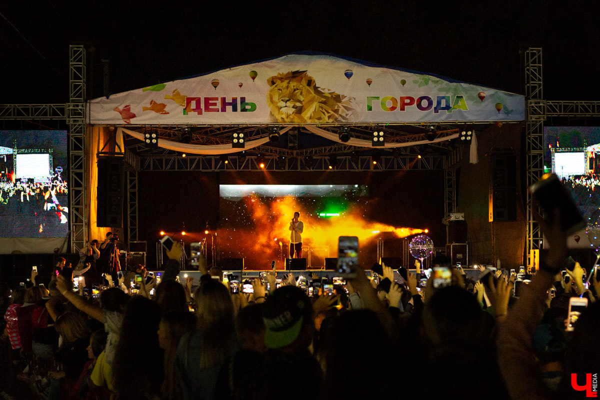 Будут ли отмечать день рождения города 30 августа, или празднование перенесут на другую дату — пока не ясно. Зато теперь известно, каким должно быть правильное торжество. Сооснователь проекта «Владимир будущего» поделился своими соображениями по этому поводу