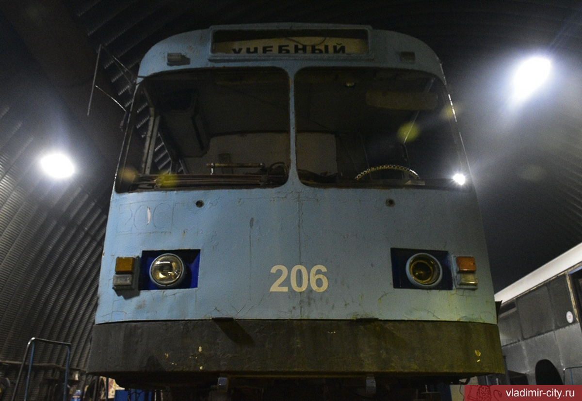 Троллейбус из 90-х вернется на владимирские улицы. Реставрируют ЗиУ-682Г и к Новому году хотят выпустить в рейс