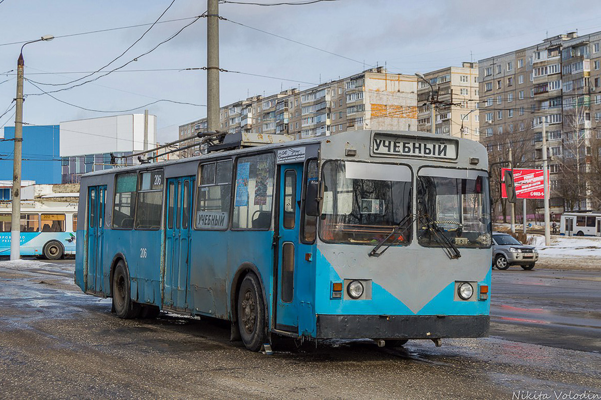 Троллейбус из 90-х вернется на владимирские улицы. Реставрируют ЗиУ-682Г и к Новому году хотят выпустить в рейс