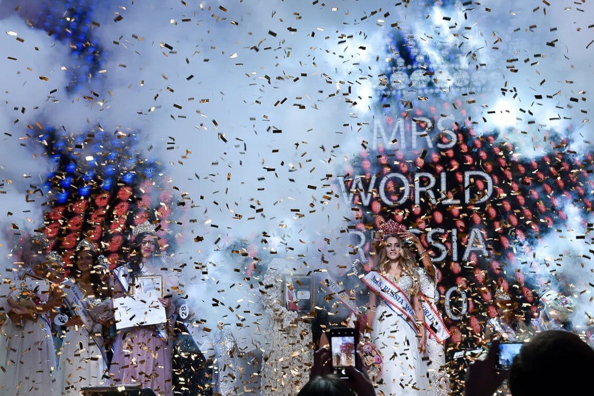 Наталья Юдина, в 2019-м году завоевавшая титул «Миссис Владимирская земля», достойно представила наш регион на конкурсе «Миссис Россия Мира-2020»!