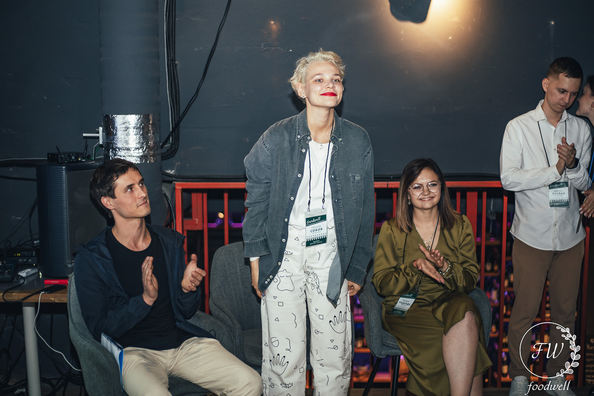 Открытая дискуссия «Здоровое питание: с мясом или без» запомнится гостям «Рынка на Студеной» развенчиванием мифов о вегетарианцах и мясоедах