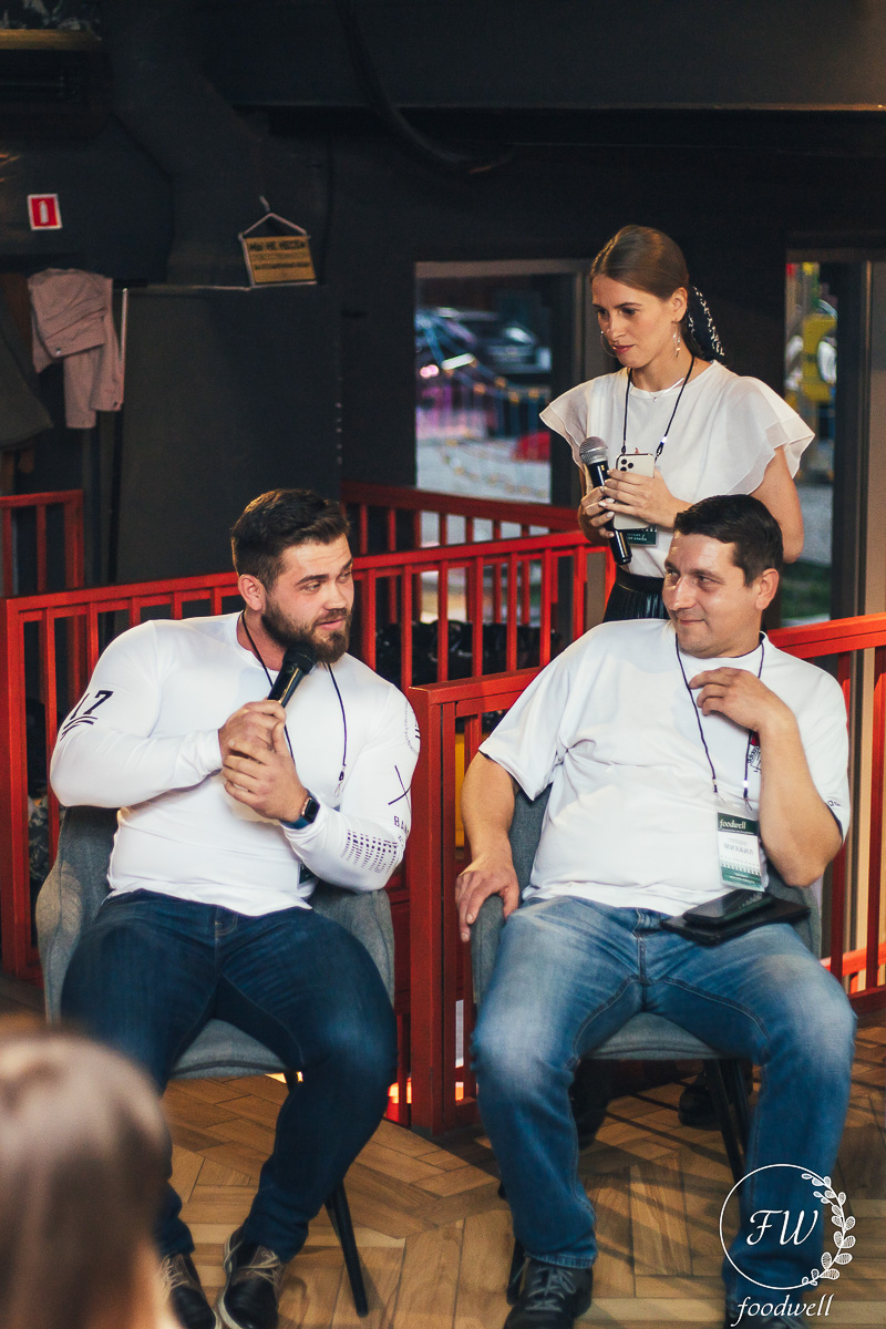 Открытая дискуссия «Здоровое питание: с мясом или без» запомнится гостям «Рынка на Студеной» развенчиванием мифов о вегетарианцах и мясоедах