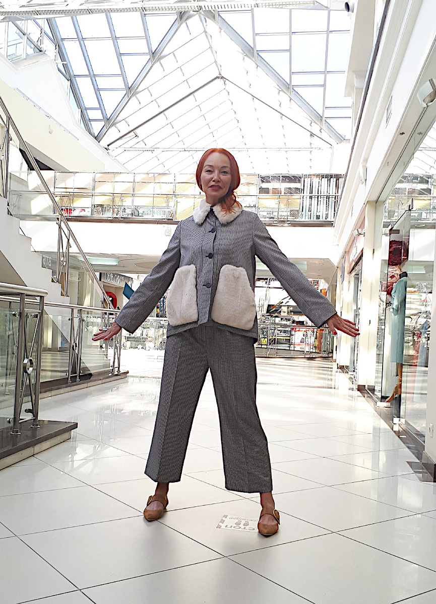 Осень-2020 начнется со дня на день. Стилист Ирина Безбородова помогла нам составить обзор трендовых вещей