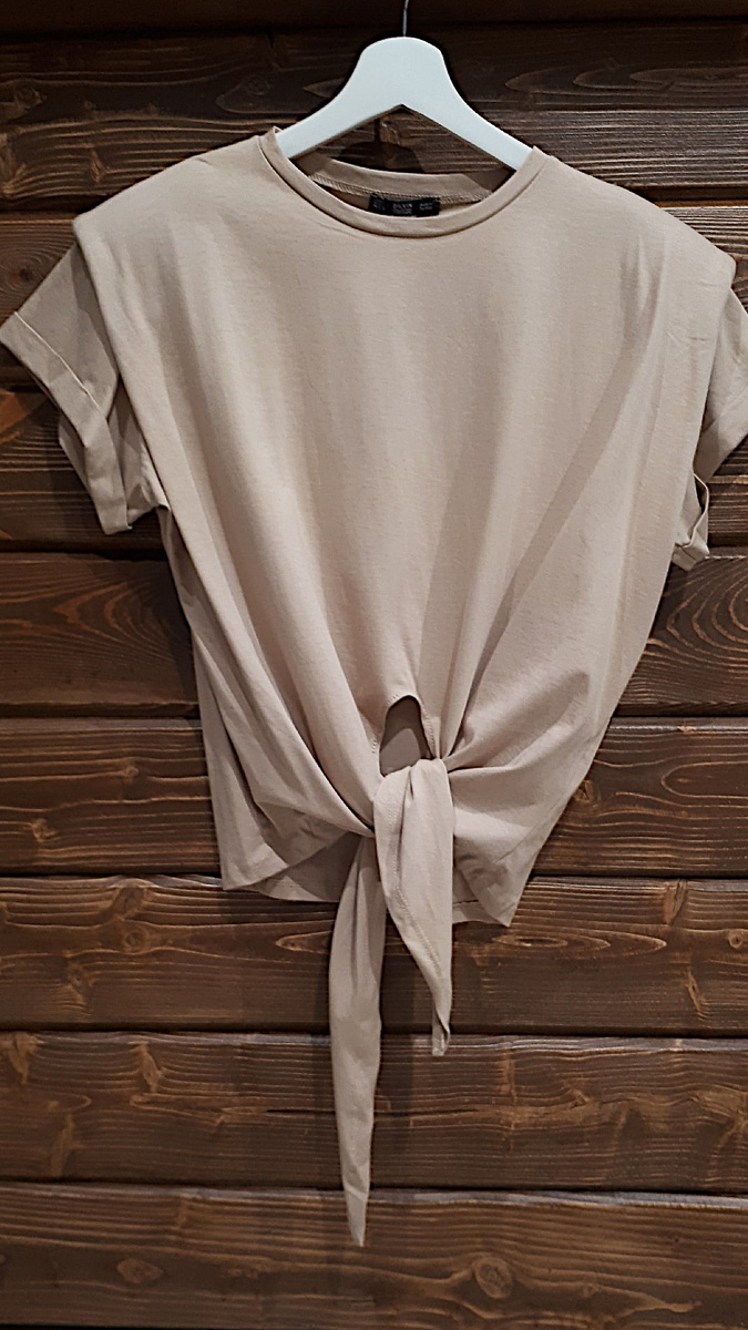 Осень-2020 начнется со дня на день. Стилист Ирина Безбородова помогла нам составить обзор трендовых вещей